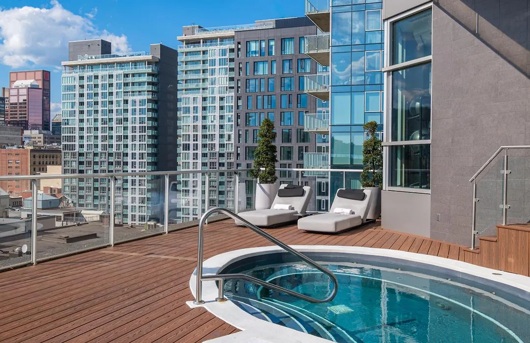 Hotel Le Crystal Montreal-1